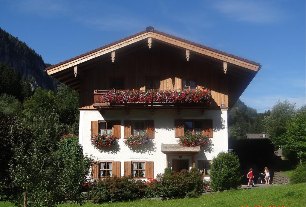 Bed and Breakfast Haus Binderschuster à Unken Extérieur photo
